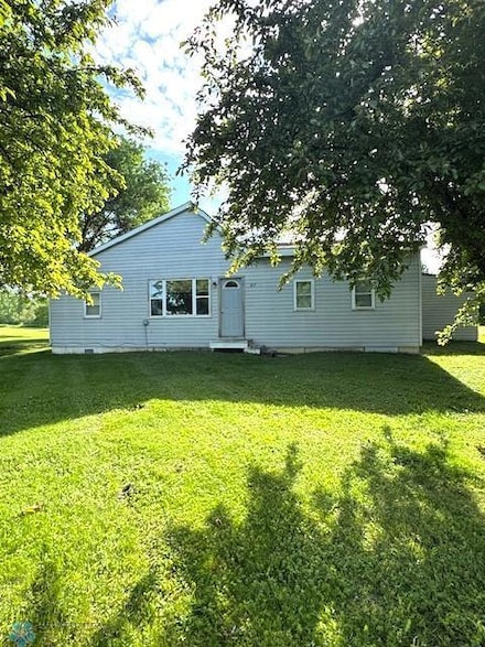 857 N Main St, Mahnomen, MN 56557