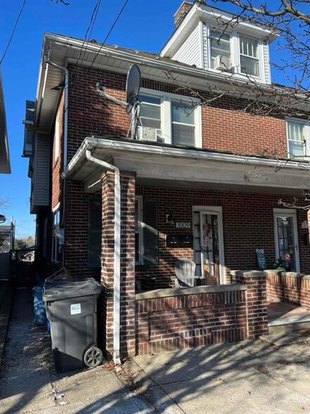 1009 Center St, Bethlehem, PA 18018