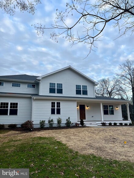 125 W Welling Ave, Pennington, NJ 08534