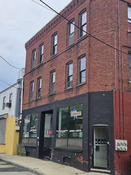 10 Vernon St, Keene, NH 03431