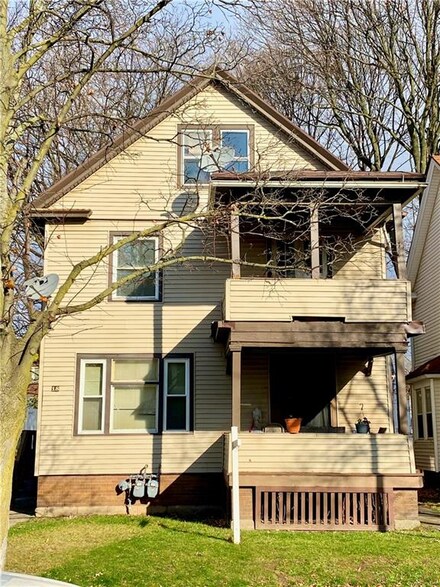 18 Stratford Park, Rochester, NY 14611