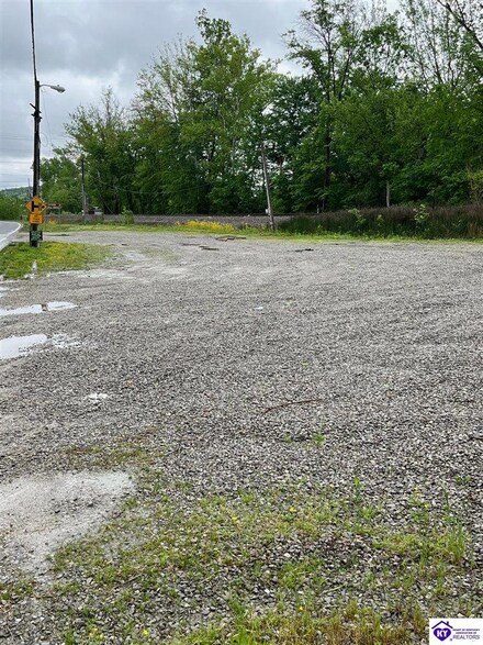 8201 3rd Street Rd, Louisville, KY 40214