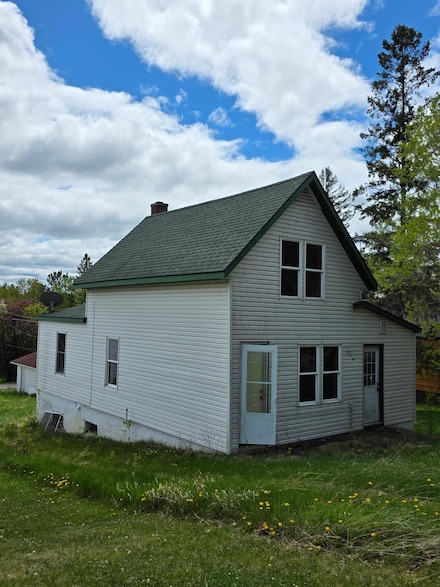 114 N 3rd St, Tower, MN 55790