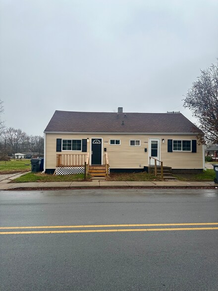 1204-1208 W 22nd St, Anderson, IN 46016