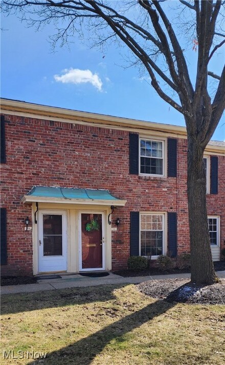 73 Nottoway Ct Unit 19, Akron, OH 44313