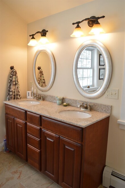 812 Hathaway Point Rd, Saint Albans, VT 05478