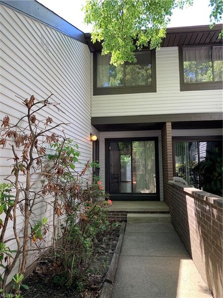 4448 Rabun Ln Unit 268, Cleveland, OH 44143