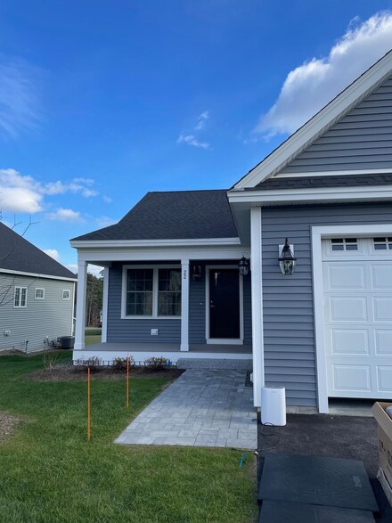 22 Huckleberry Ave Unit 57, Epping, NH 03042