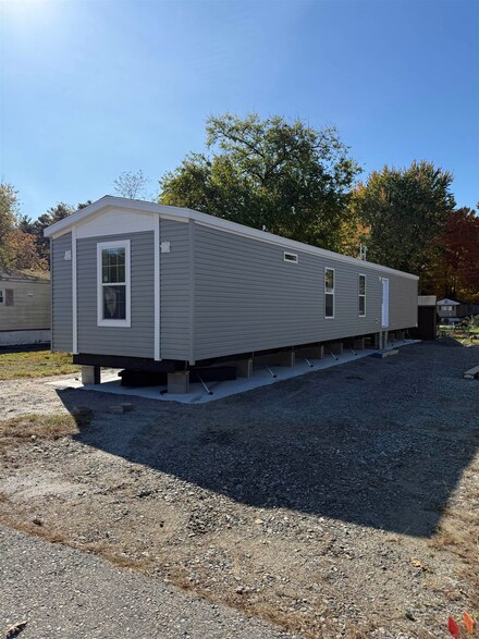 17 Cottonwood Ln, Merrimack, NH 03054