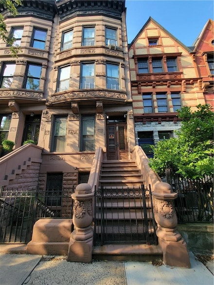 469 W 144th St, New York, NY 10031