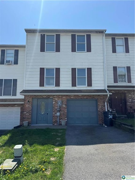 2240 4th St, Easton, PA 18042