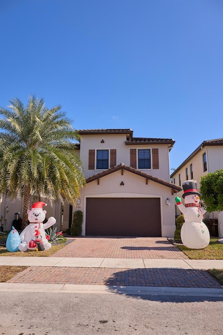 9909 W 32nd Ln, Hialeah, FL 33018