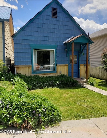 126 N 3rd St, New Castle, CO 81647