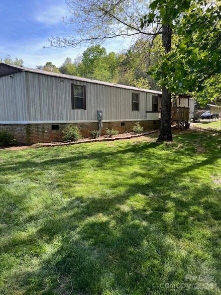5066 Yancey Dr, Connelly Springs, NC 28612
