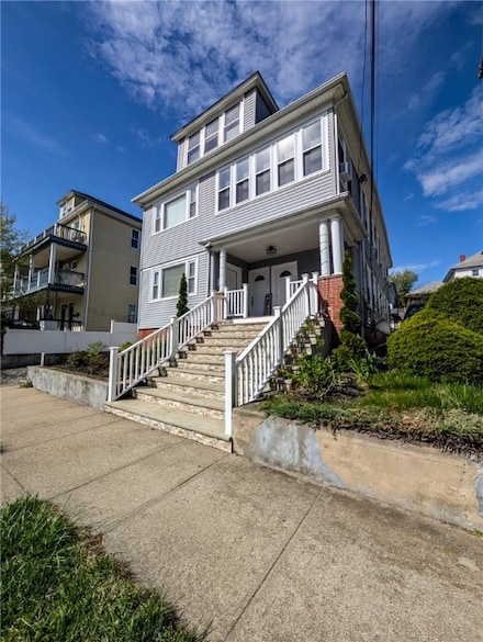364 Academy Ave, Providence, RI 02908