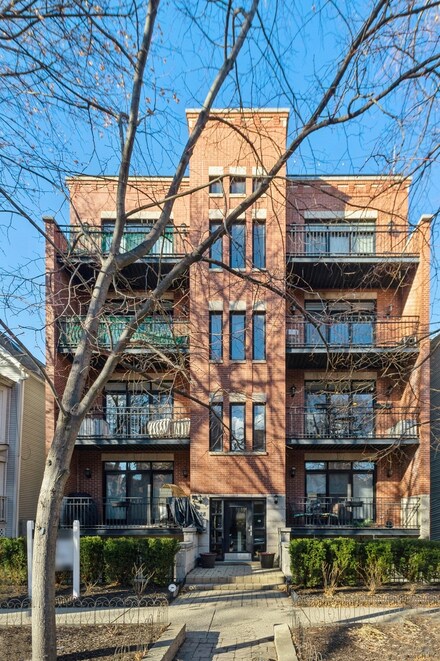 1728 W Roscoe St Unit 2, Chicago, IL 60657
