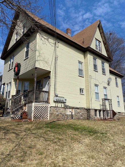 7 Boyd Rd, Derry, NH 03038