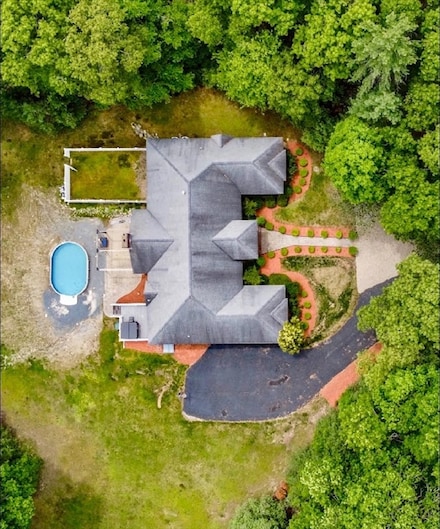 110 Spruce St, Middleboro, MA 02346