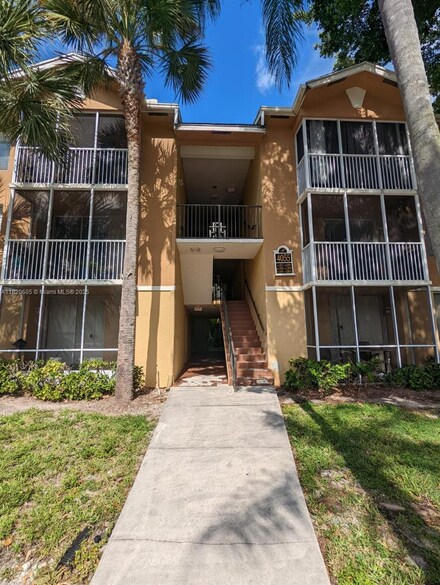 4055 W Mcnab Rd Unit H203, Pompano Beach, FL 33069