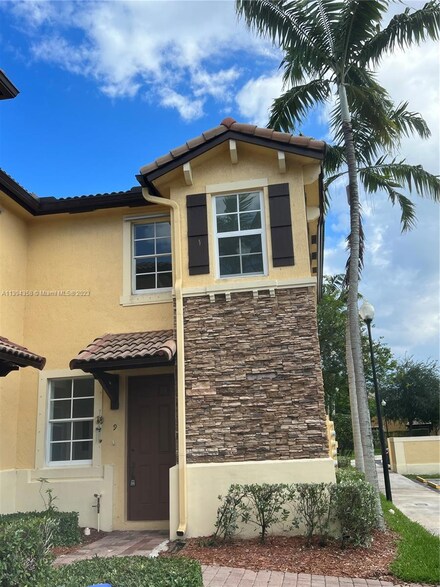 9269 SW 227th St Unit 924, Cutler Bay, FL 33190