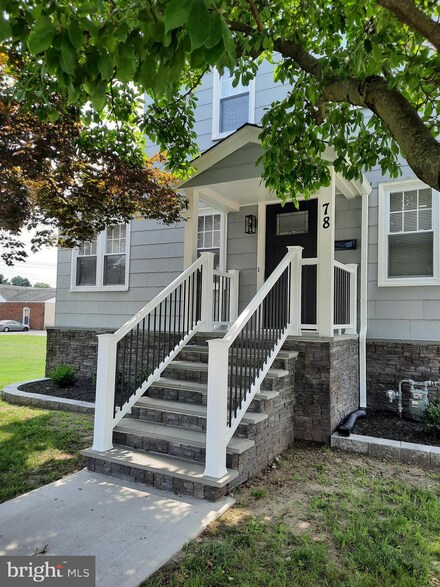 78 E Harmony St, Penns Grove, NJ 08069