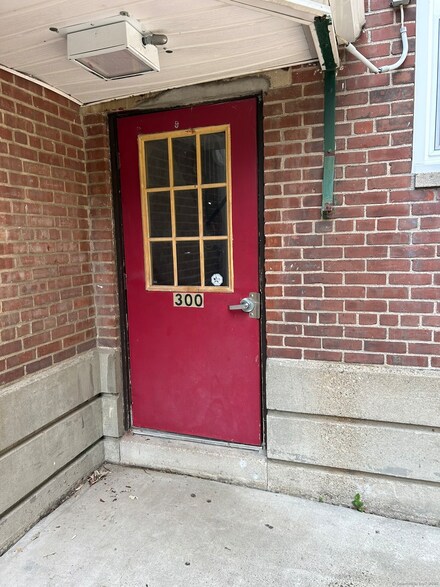 300 N Bishop Ave Unit 94-18, Bridgeport, CT 06610