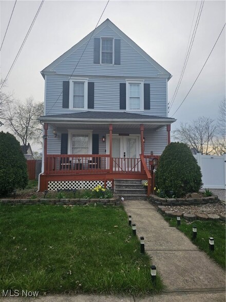2414 Reid Ave, Lorain, OH 44052