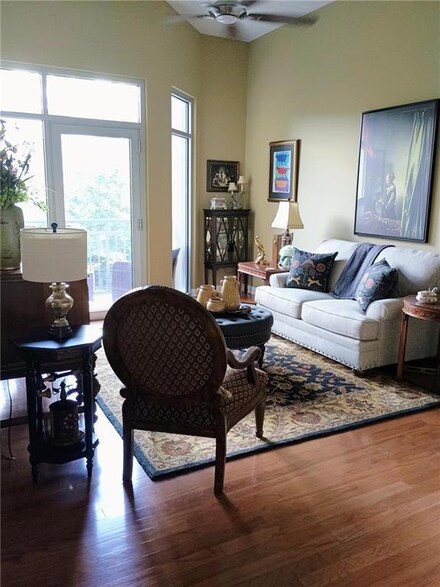 711 Cosmopolitan Dr NE Unit 123, Atlanta, GA 30324