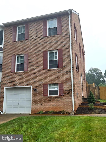 400 Cabin Ct, Stafford, VA 22554