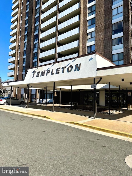250 S Reynolds St Unit 810, Alexandria, VA 22304