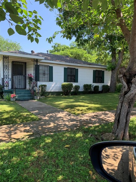 4507 Newmore Ave, Dallas, TX 75209