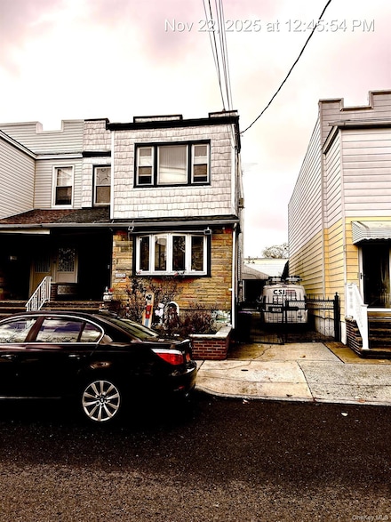 13408 Sitka St, Ozone Park, NY 11417