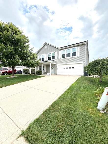 2982 Weald St, Whiteland, IN 46184