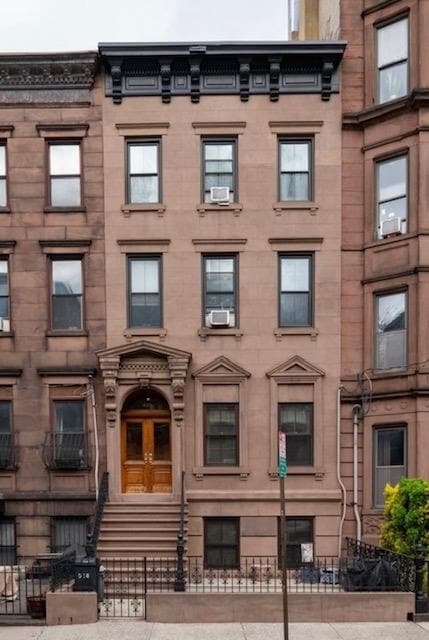 516 Hudson St, Hoboken, NJ 07030