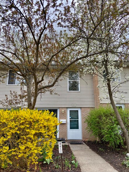 3651 Kenbrooke Ct Unit 6164, Kalamazoo, MI 49006