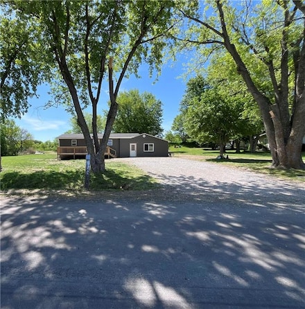 12190 45th Rd SE, Agency, MO 64401