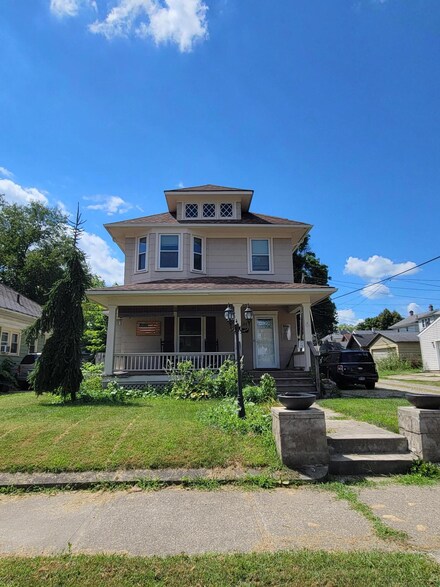 1131 Olive St, Springfield, OH 45503