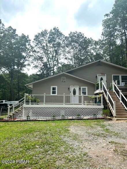 1113 Bracts Rd, Effort, PA 18330