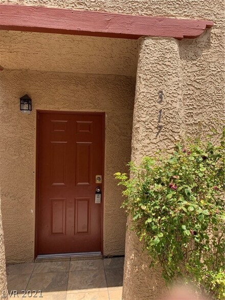 4251 Sanderling Cir Unit 317, Las Vegas, NV 89103