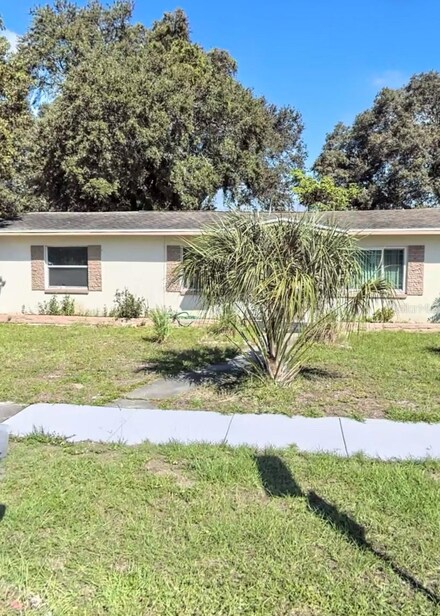 1970 Mckinley St, Clearwater, FL 33765