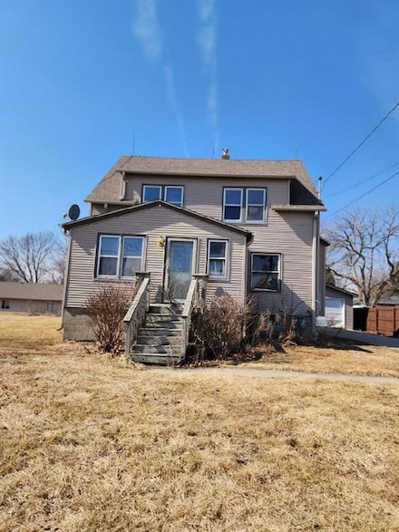 201 E 15th St N, Newton, IA 50208