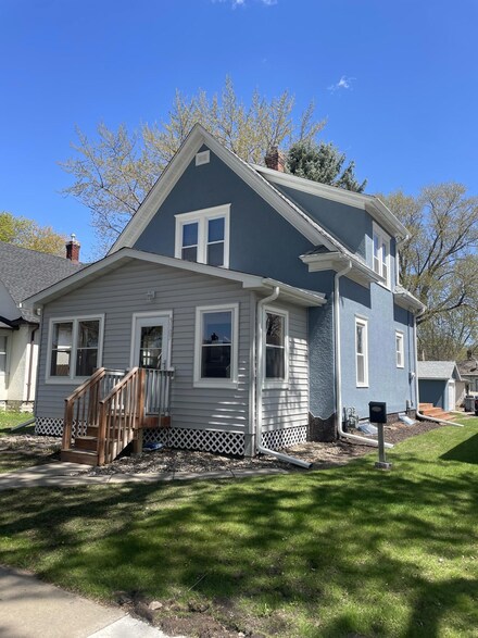 3107 Arthur St NE, Minneapolis, MN 55418