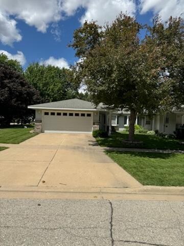 302 Grove St, Lyle, MN 55953