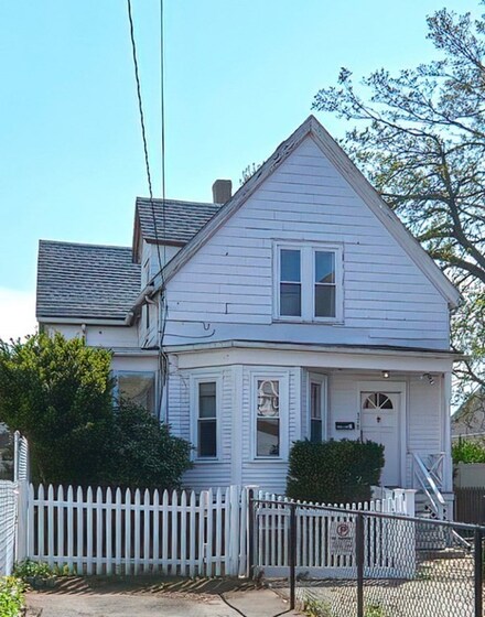378 Chatham St, Lynn, MA 01902