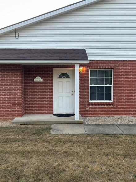 5801 Hester Rd, Oxford, OH 45056