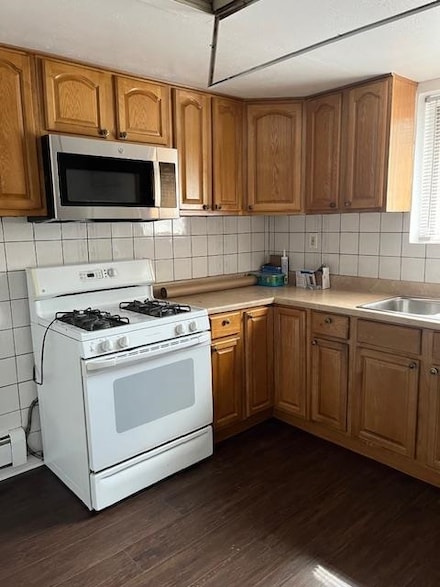 22 E 48th St, Bayonne, NJ 07002