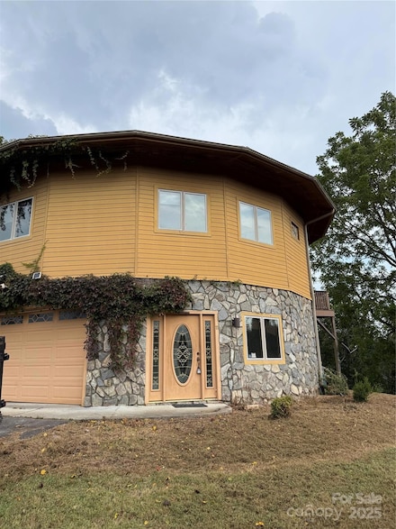 11 Olivia Cir, Alexander, NC 28701