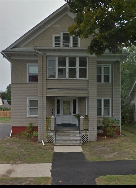 38 Belvidere St, Springfield, MA 01108
