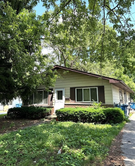 3437 Wallace Ave, Steger, IL 60475