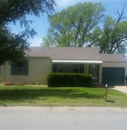 437 N 8th St, Towanda, KS 67144